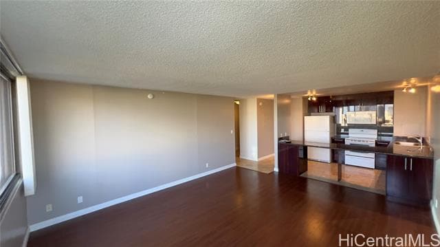 Building Photo - 55 S Kukui St