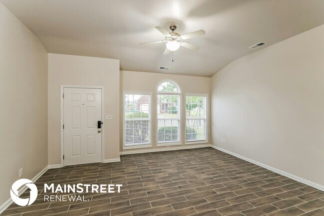 Building Photo - 11601 Top Walnut Loop