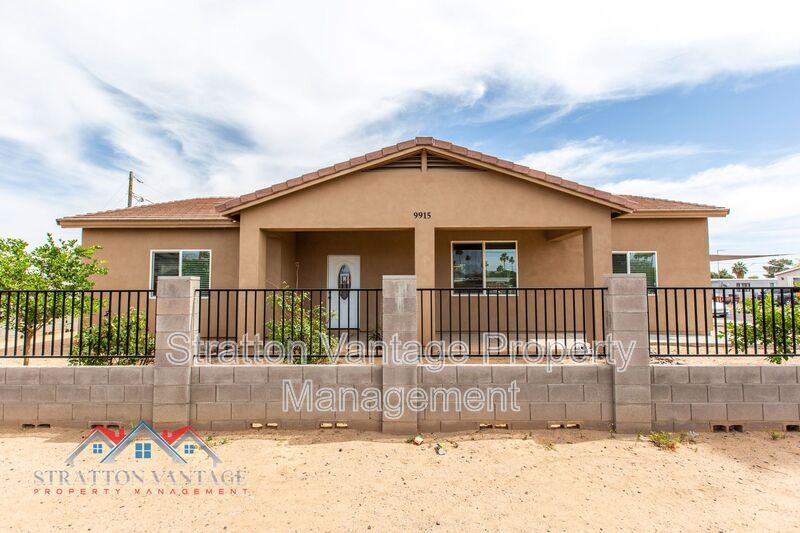 Foto principal - 9915 E Broadway Rd