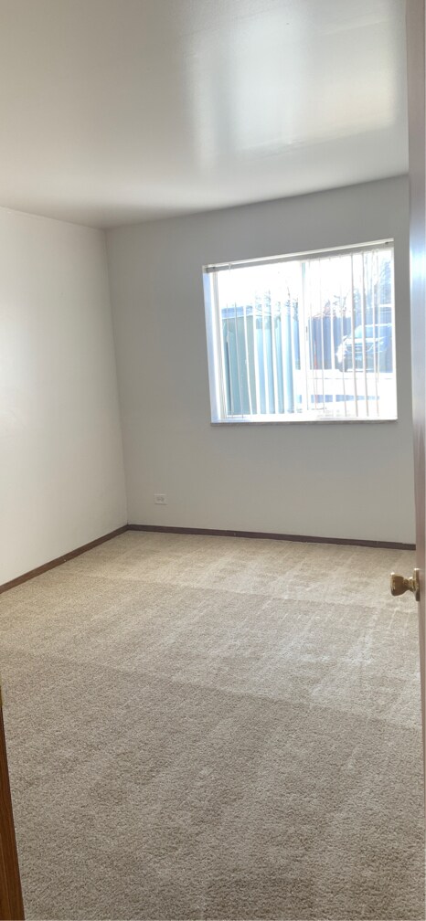 Foto del edificio - 754 N Pioneer Rd
