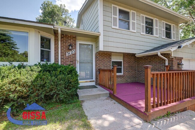 Building Photo - Beautiful home with 3 bedrooms, 2 bathroom...