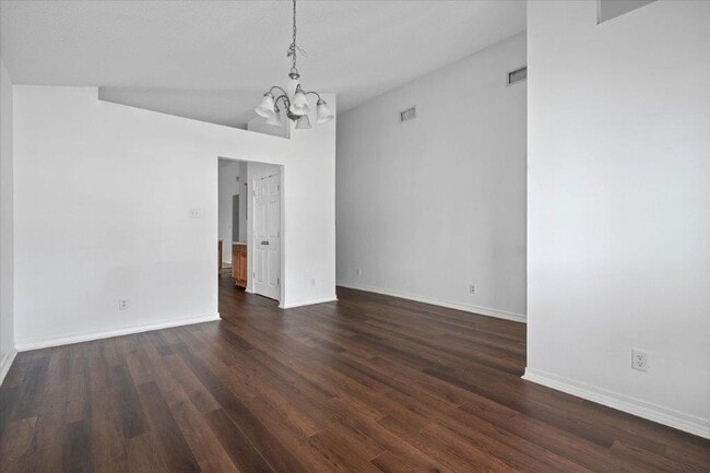Building Photo - 2659 Rosebud Dr E