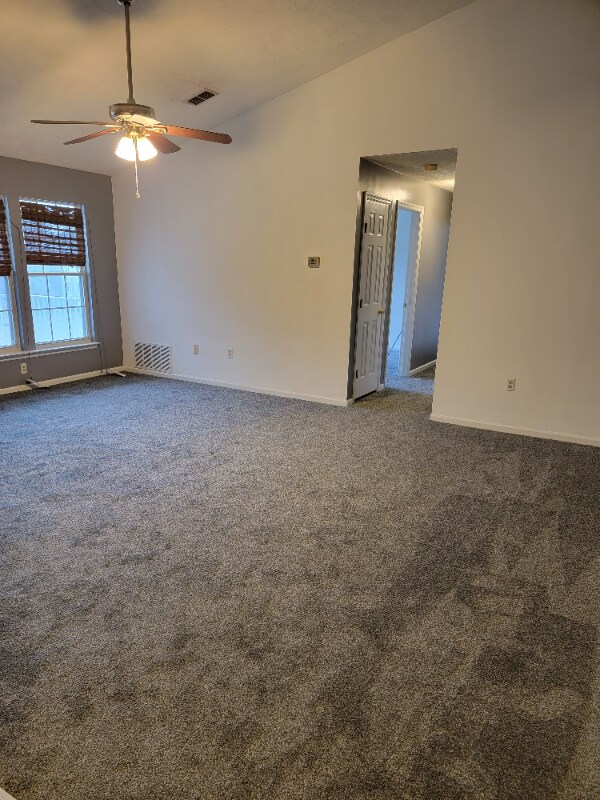 Building Photo - 9350 Castle York Ct