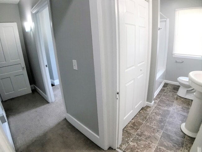 Building Photo - Fantastic Three Bedroom Townhome - small b...