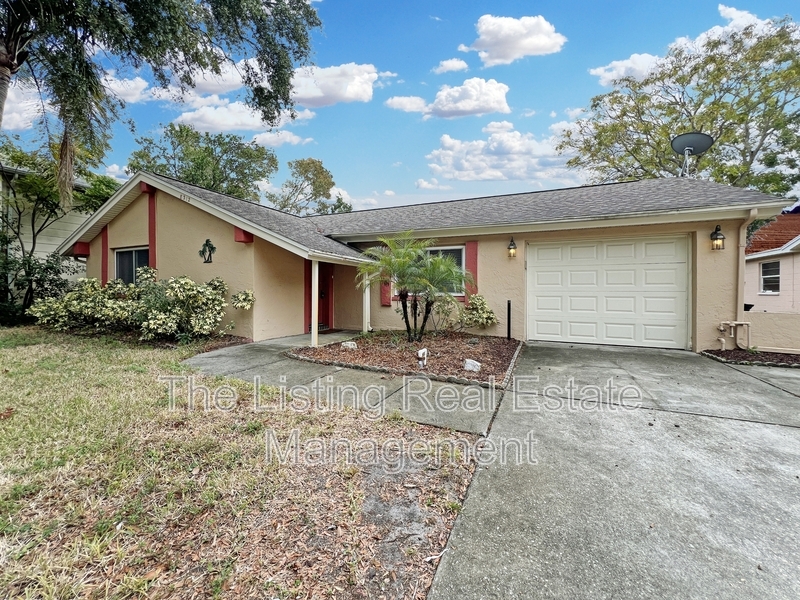 Foto principal - 8312 Mill Creek Ln