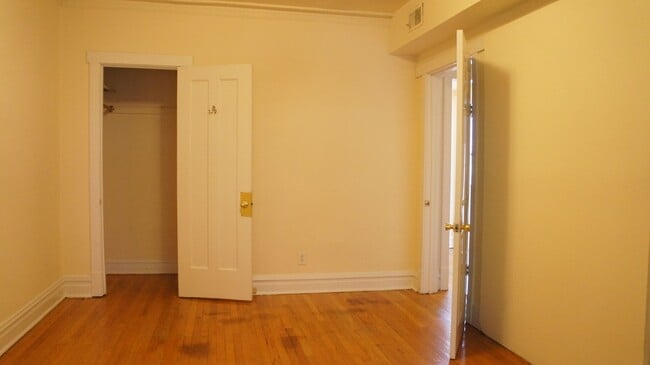 Building Photo - 2524 N Kedzie Blvd