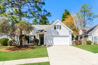 Building Photo - 101 Royal Crest Dr