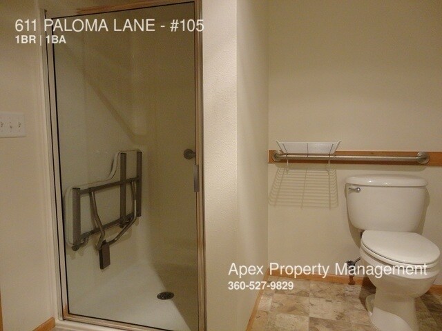 Building Photo - 611 Paloma Ln