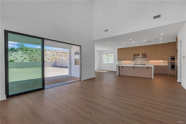 Building Photo - 27510 Elderberry Dr