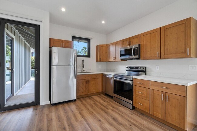 Building Photo - 1733 Halama St