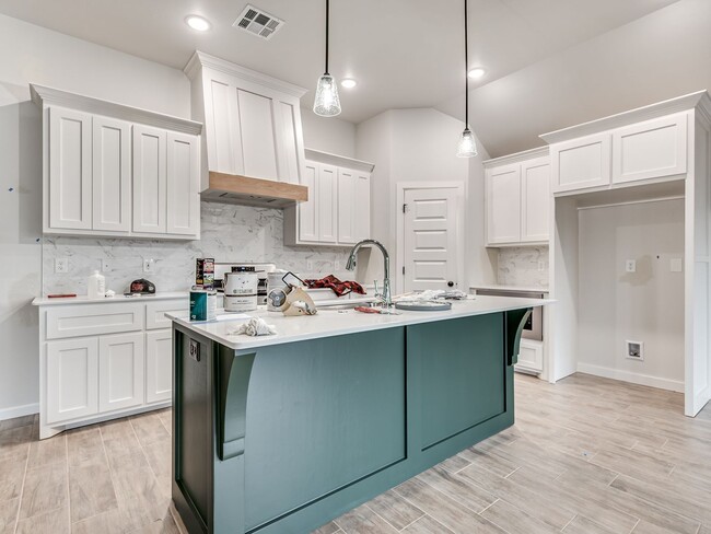 Foto del edificio - Brand New Home in Moore! Up to $500 off fi...