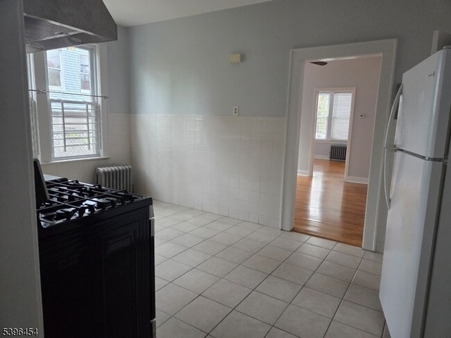 Building Photo - 292 Leslie St