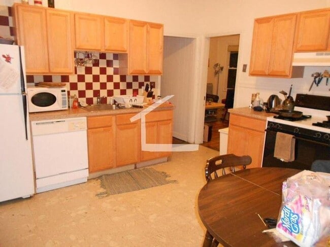 Photo - ALLSTON 3 BED RIGHT BY B.U. FOR 9/1 House