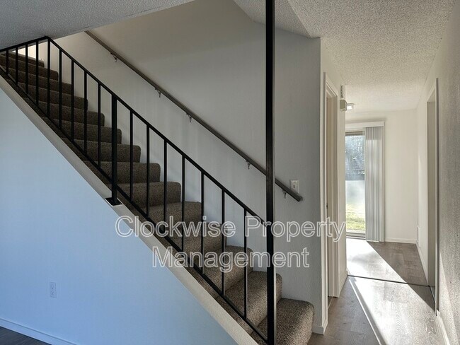 Building Photo - 816 101st St Ct E