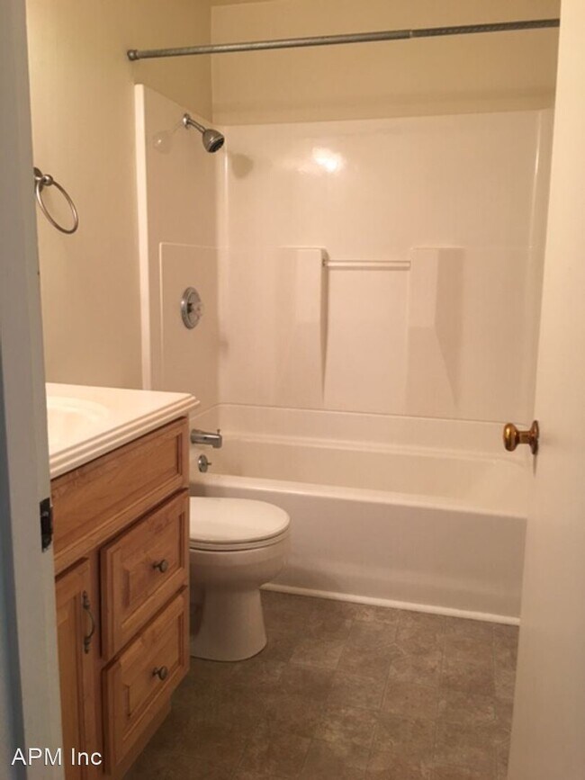 Building Photo - 3 br, 1 bath House - 716 4th Ave. S.