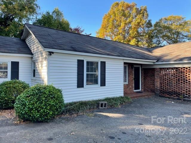 Primary Photo - 2313 S New Hope Rd