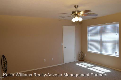 Building Photo - 2165 S Palo Verde Dr