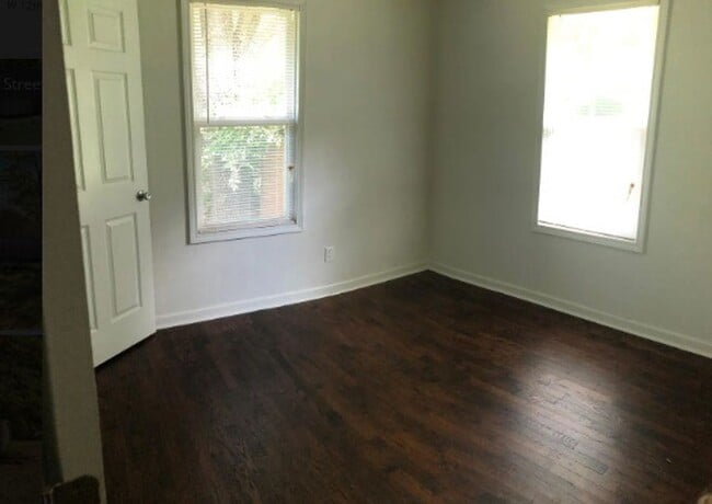 Building Photo - 1246 S Ellis Avenue Fayetteville - Cozy 2-...