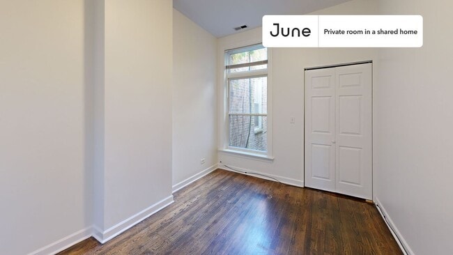 Building Photo - Room in Shared 3 bed/2 bath home