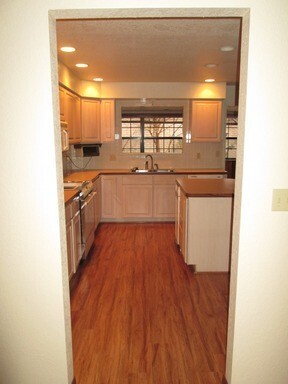 Building Photo - Unfurnished - 1 Year Rental