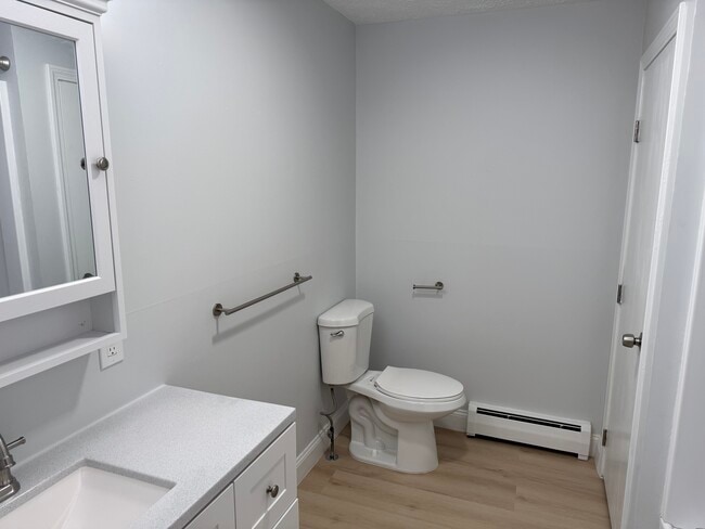 Photo - 106 Granite St Apartment