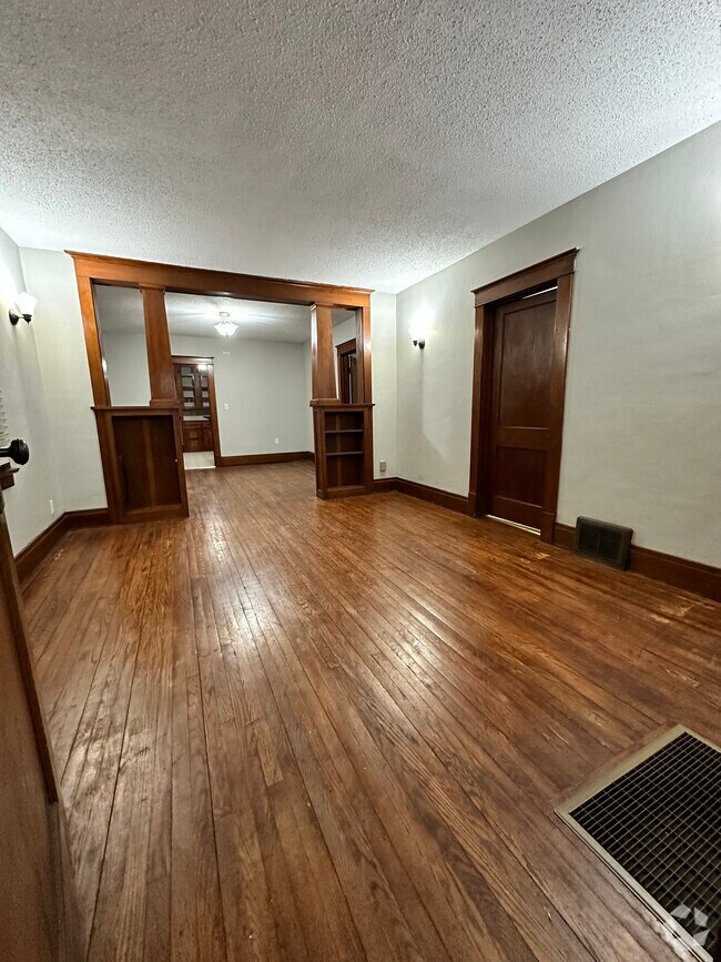 Apartments for Rent in 14120