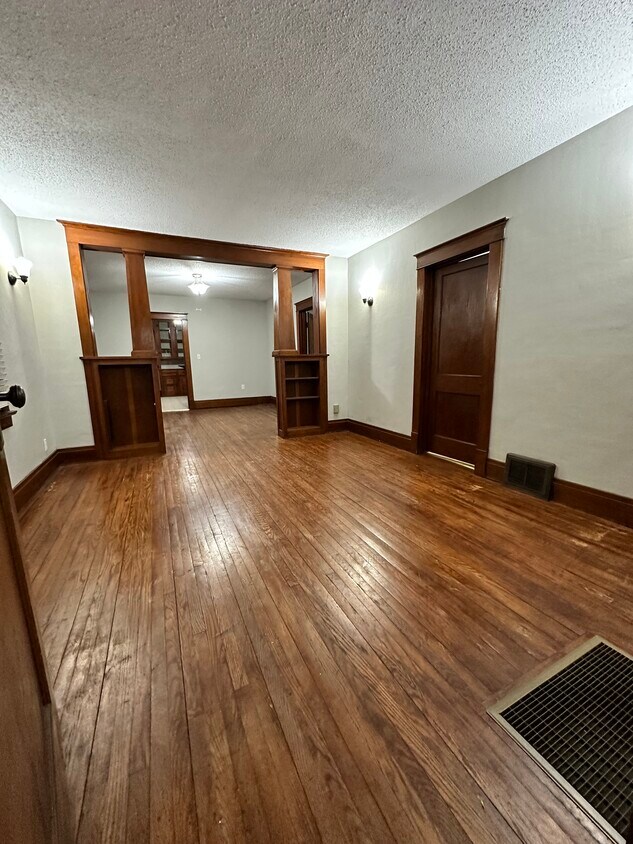 Primary Photo - 73 2nd Ave