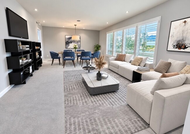Building Photo - 16972 Oak View Dr