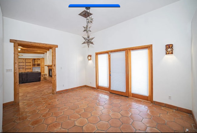 Building Photo - 15487 S Avenue A