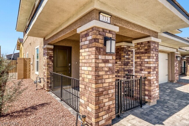 Foto del edificio - 773 Fallen Phoenix St