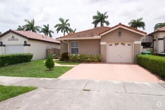 Building Photo - 921 NW 132nd Ave W