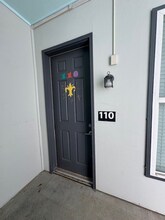 Building Photo - 305 W Second St