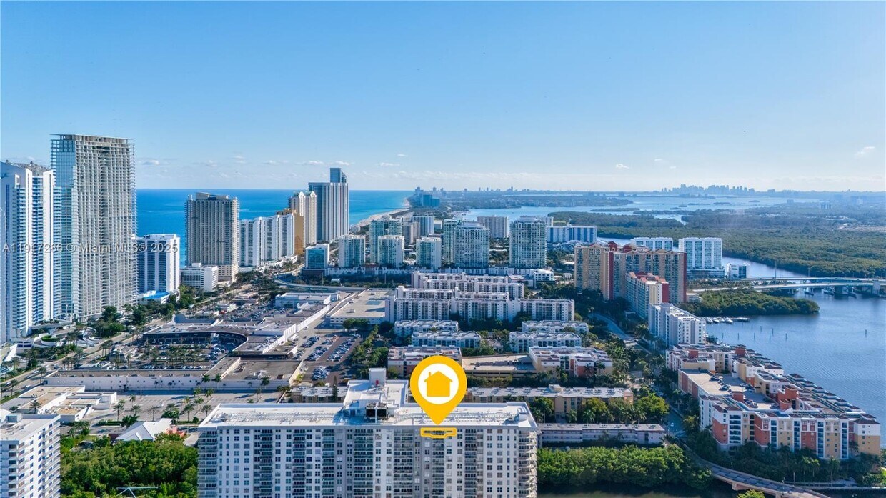 Foto principal - 230 174th St