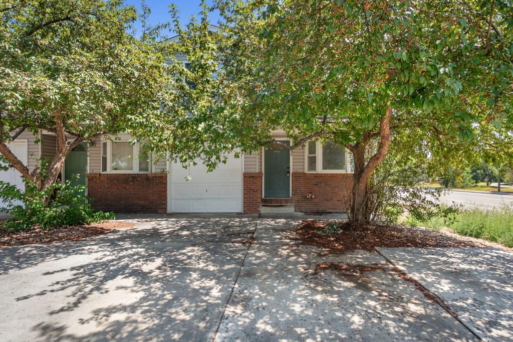Photo - 698 Eagle Dr