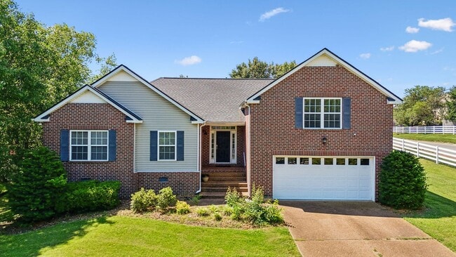 Foto del edificio - 2601 Danbury Cir