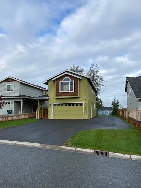 Foto del edificio - 8114 Grayhawk Cir