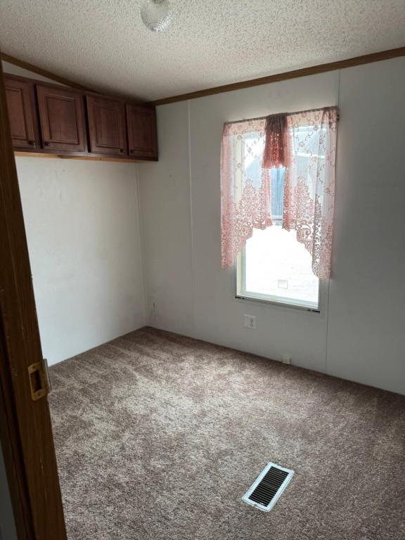 Building Photo - 78 S Amanda St