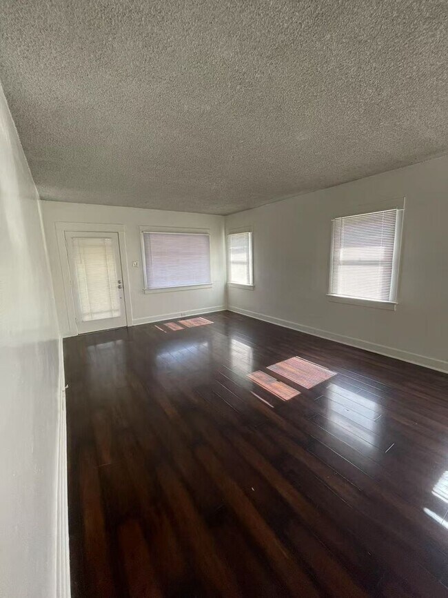 Foto del edificio - 1033 Coronado Ave