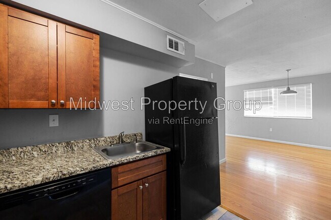 Foto del edificio - 2507 S Big Bend Blvd