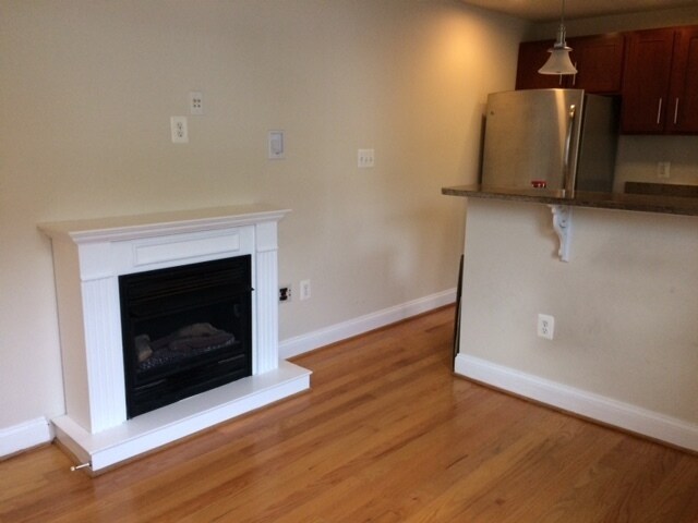 Foto del edificio - Great Opportunity In H St