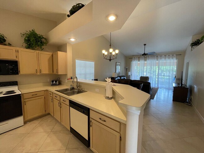 Foto del edificio - 440 Wiggins Lake Ct