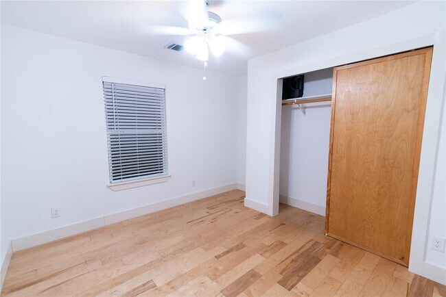 Foto del edificio - 1309 E 52nd St