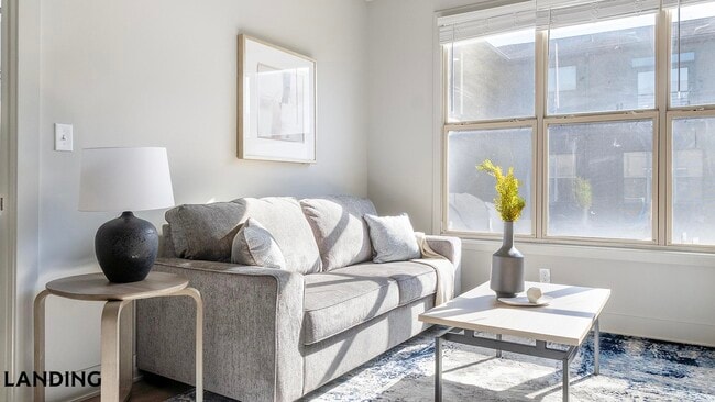 Building Photo - 49 Boulevard SE