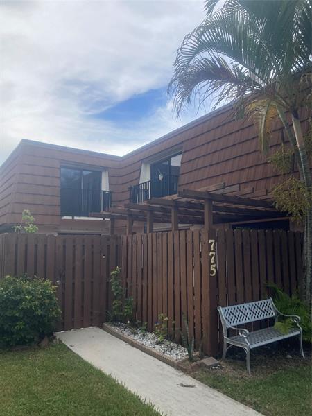 Foto principal - 775 SW 120th Way