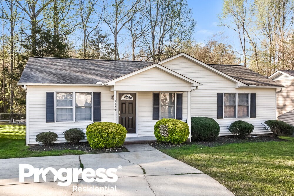 1359 Hidden Valley Dr, Concord, NC 28027 House Rental in Concord, NC