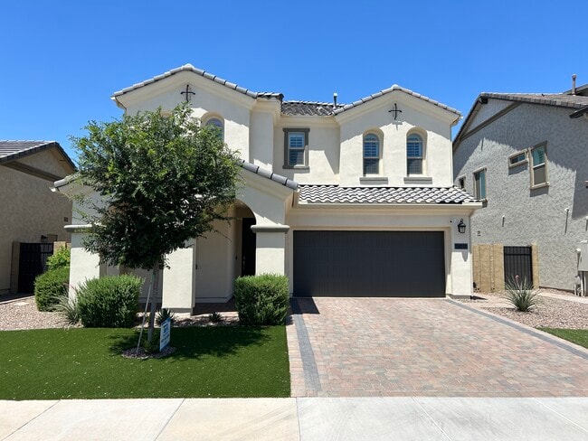 Building Photo - 4146 S Columbus Dr