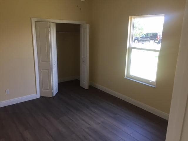 Building Photo - 4261 SW Walker St