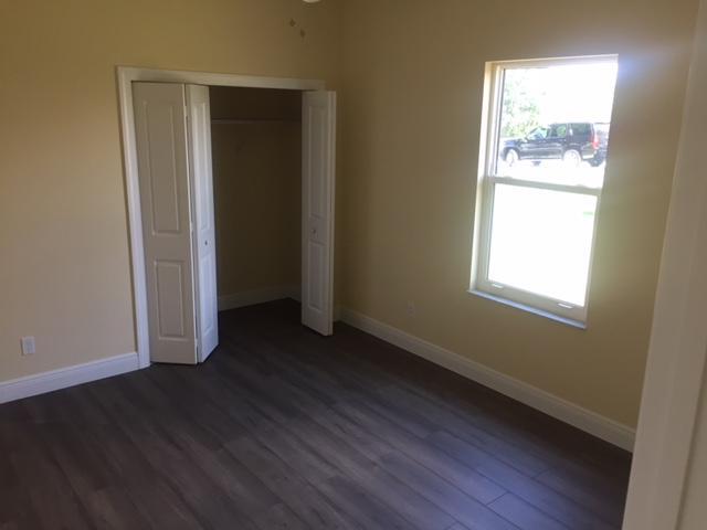 Foto del edificio - 4261 SW Walker St