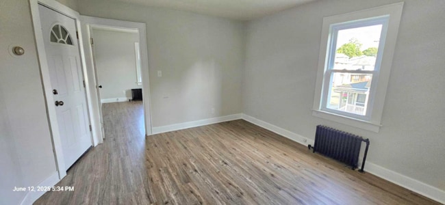 Building Photo - 233 Lester Ave