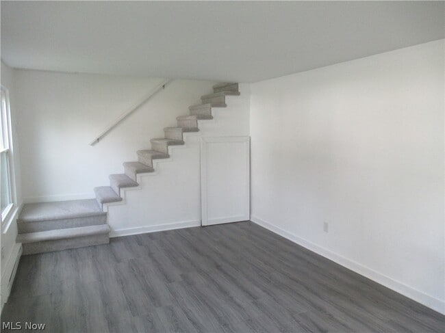Building Photo - 173 Forest Blvd